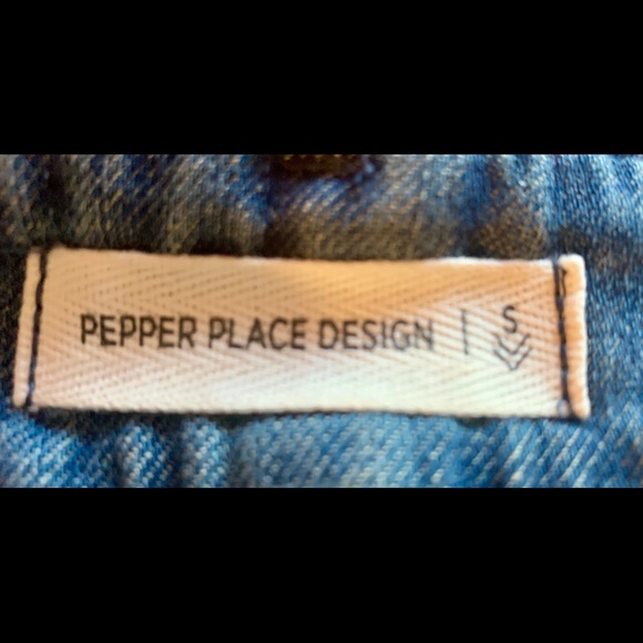 🌟SOLD!🌟 Denim Overalls - Picture 3 of 3